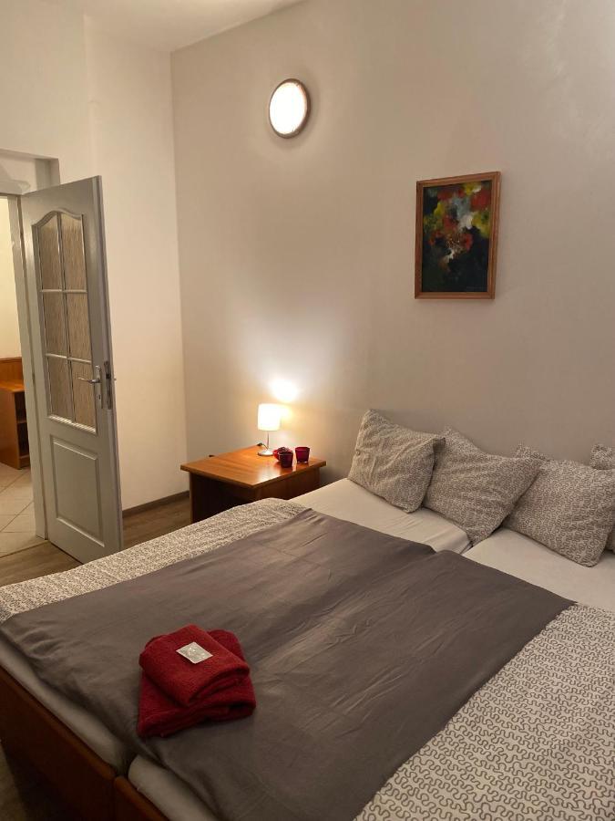 Restaurace U Vlkove Hotel Kamenice Kültér fotó